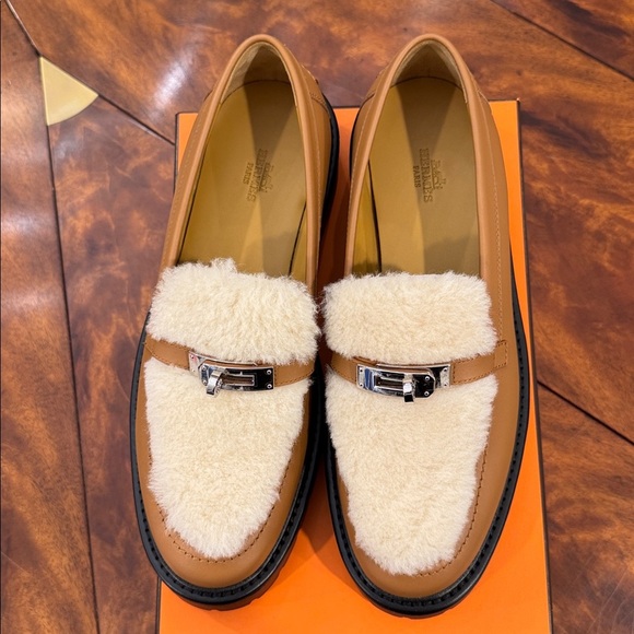 Hermes Icone Shearling loafer new in box - Picture 5 of 11